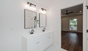 232 SILVERSTONE Ln, Alabaster, AL 35007