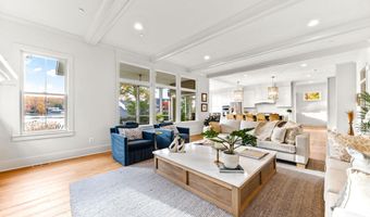 90 E LAKE Dr, Annapolis, MD 21403