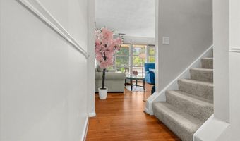 7877 PATRIOT Dr, Annandale, VA 22003