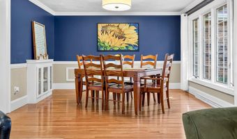 9 MEADOWBROOK Ln, Appleton, WI 54914