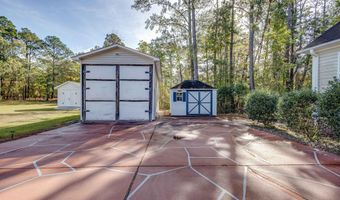74 Driftwood Ct, Arapahoe, NC 28510