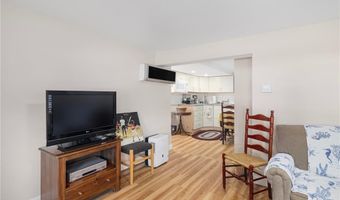 1 Adelaide Ave, Bristol, RI 02809