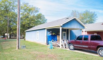 200 202 204 N Holly St, Beebe, AR 72012