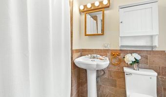 11- A Hanson St G, Boston, MA 02118