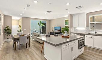 3979 Shasta St, San Diego, CA 92109