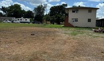 724 SW Avenue B, Belle Glade, FL 33430