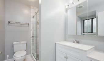 10704 MUIRFIELD Dr, Potomac, MD 20854
