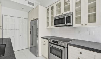 3500 Mystic Pointe Dr 105, Aventura, FL 33180