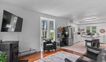 202 Steadwell Rd, Amsterdam, NY 12010