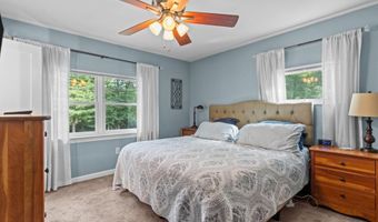 720 OAK TERRACE Dr, Ambler, PA 19002