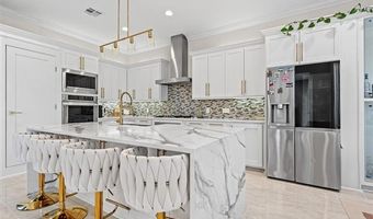 1706 Warwick Cir, Ardmore, OK 73401