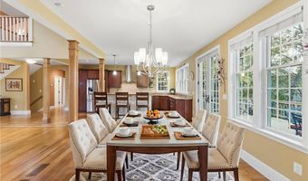 71 Norton Ave, Cranston, RI 02920