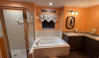 225 WHISPERING OAKS Way, Auburndale, FL 33823