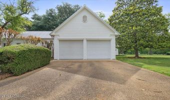 3826 Mississippi 18, Brandon, MS 39042
