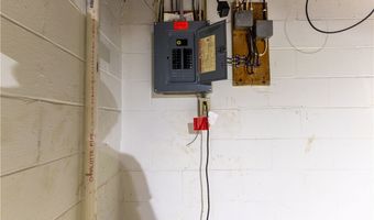 258 S Navarre Ave, Austintown, OH 44515