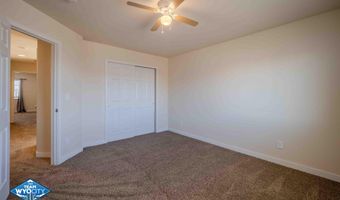 6866 Umpqua River Rd, Casper, WY 82604