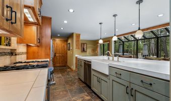 13555 Hawks Beard SM 208, Black Butte Ranch, OR 97759