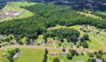 557 Seay Rd, Boiling Springs, SC 29316
