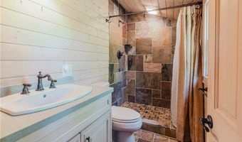 3 Manhattan, Alexandria Bay, NY 13607