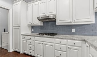 4117 Juliard Dr, Addison, TX 75001