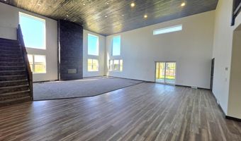 38515 129th St, Aberdeen, SD 57401