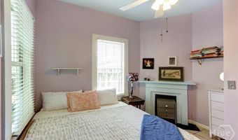 536 E Gordon Ln, Savannah, GA 31401