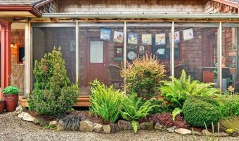 9690 9TH St, Bay City, OR 97107