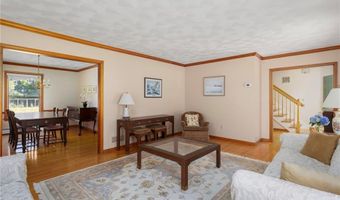 227 Prospect Ave, Middletown, RI 02842