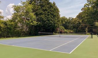 3814 N RICHMOND St, Arlington, VA 22207