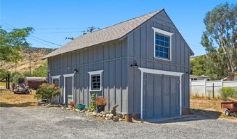 10821 Los Jordans, Agua Dulce, CA 91390