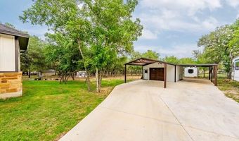 140 Wood Valley Dr, Adkins, TX 78101