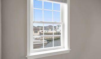 262 Evergreen Dr, Bayville, NJ 08721