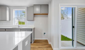 22 A Regent St, Camden, SC 29020