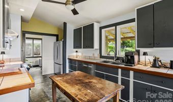 1108 Pine Root Branch Rd, Bakersville, NC 28705