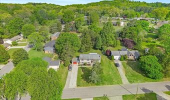 1305 Ridgeway Cir, Athens, TN 37303