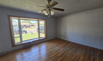 721 ARAPAHO St, Cheyenne, WY 82009