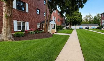 125 Park Ave B1, Amityville, NY 11701