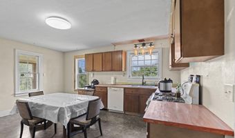 402 E Broadway, Rock Springs, WI 53961