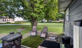 302 S EAST St, Abingdon, IL 61410