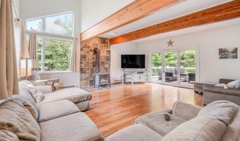 12 Thunder Dr, Alloway, NJ 07418
