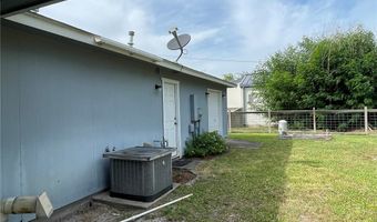 423 S 12th St, Aransas Pass, TX 78336