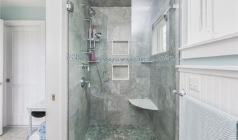 439 Wandsworth St, Narragansett, RI 02882