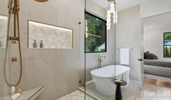 1412 Lyon Ct, Charlotte, NC 28205