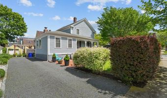 275 Hope St, Bristol, RI 02809