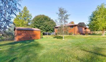 201 4th St, Armstrong, IA 50514