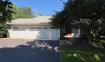 8335 135th St W, Apple Valley, MN 55124