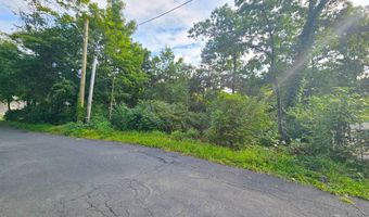 4 Hayestown Hts, Danbury, CT 06811