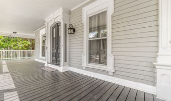 19 Lester St, Ansonia, CT 06401