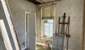 615 1st Ave, Ackley, IA 50601