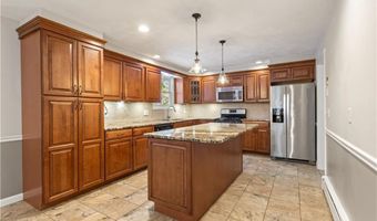 19 Bruce Dr, North Smithfield, RI 02896